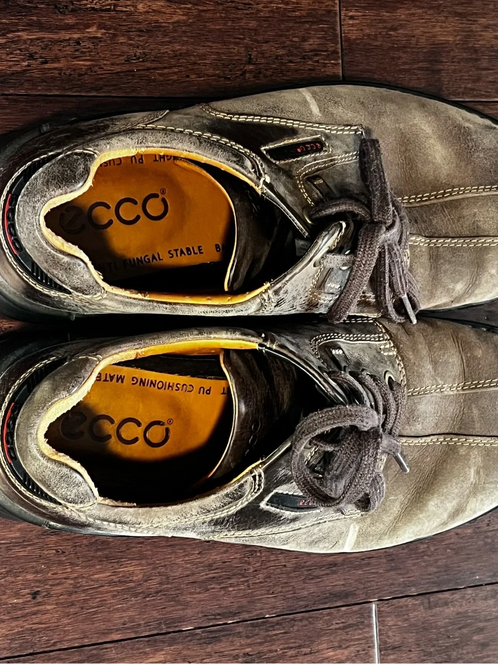 ECCO Men's Casual Lace-Up Leather Shoes in Brown